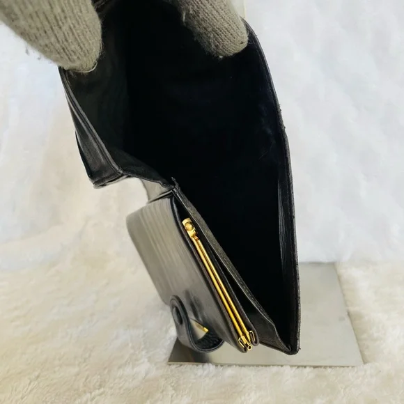 CHANEL Black Long Wallet Lambskin Leather - Picture 7 of 12